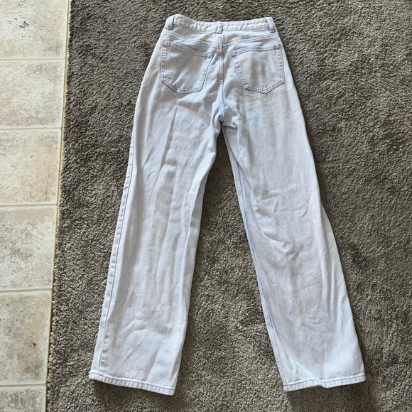Light Blue Jeans - Picture 2 of 2